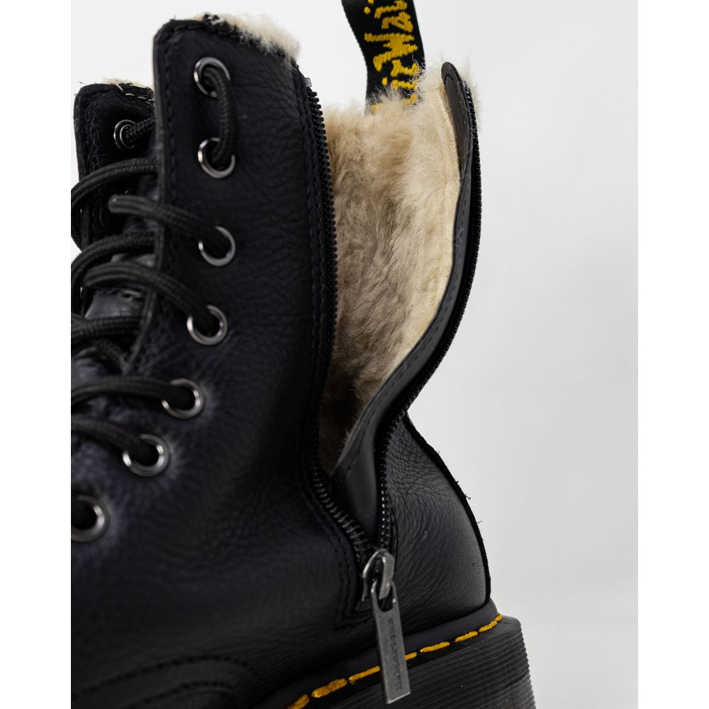 Dr. Martens Black Leather Boot -   -  Dr. Martens.