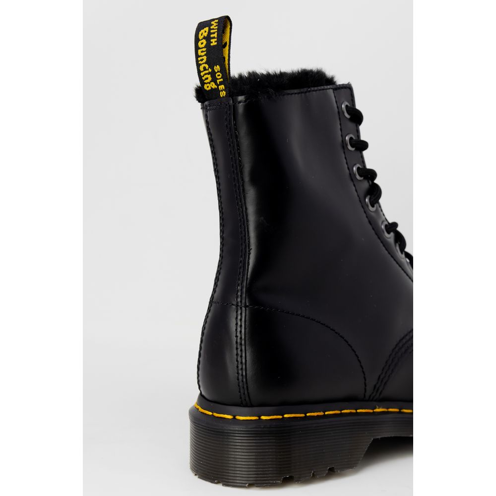 Dr. Martens Black Leather Boot -   -  Dr. Martens.