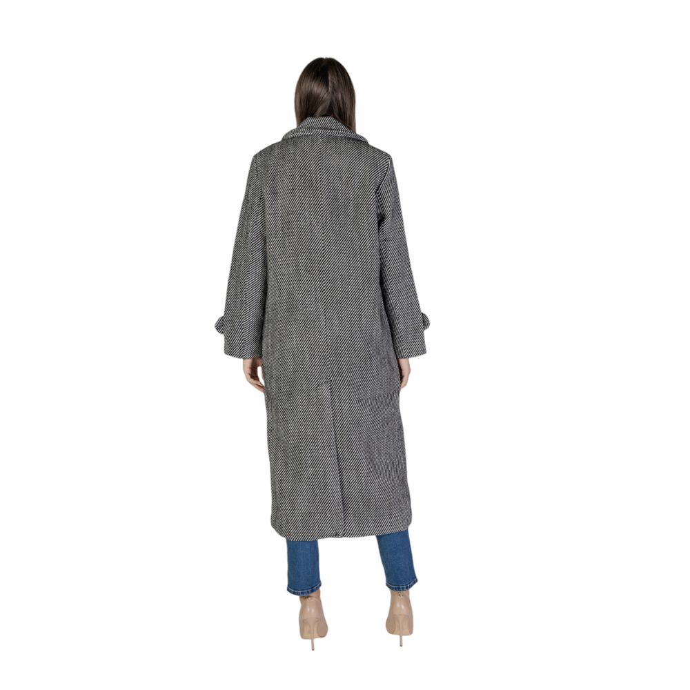 Vila Clothes Black Polyester Coat -   -  Vila Clothes.