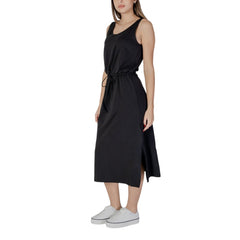 B.Young Black Cotton Long -   -  B.Young.