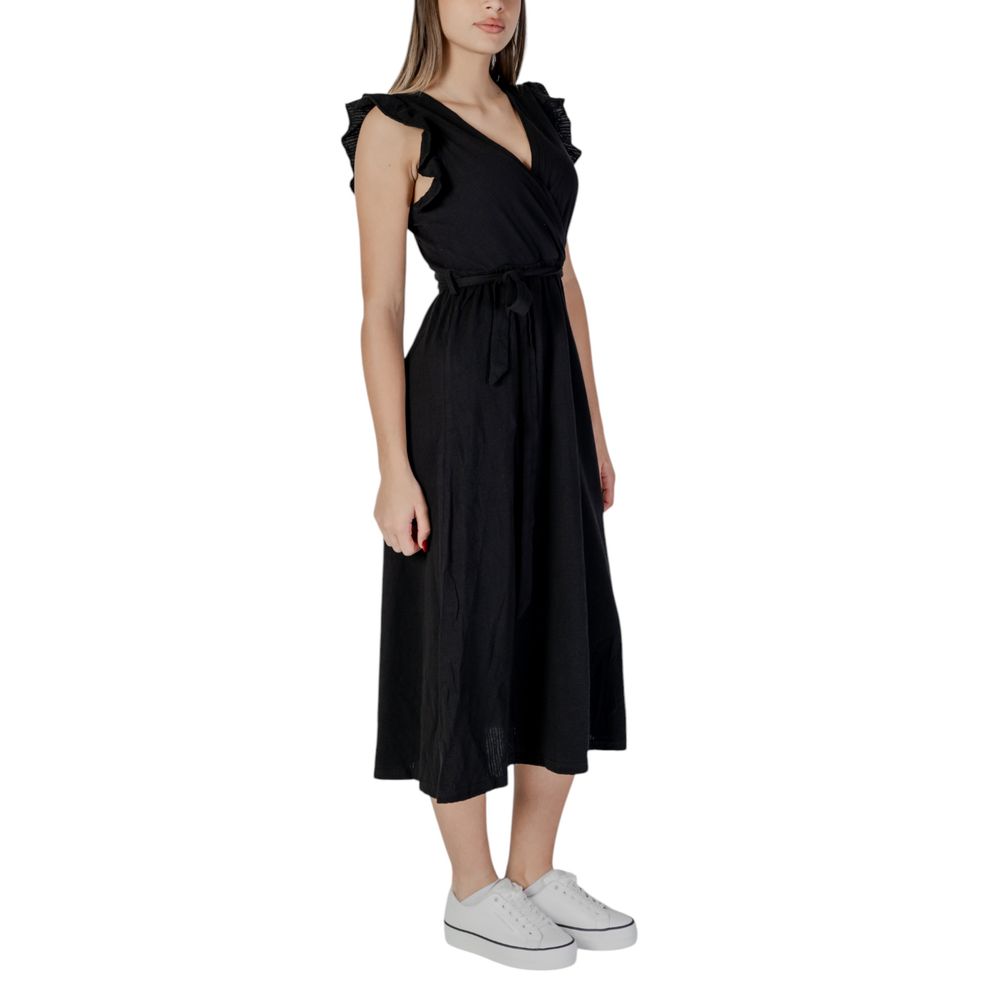 B.Young Black Cotton Long -   -  B.Young.