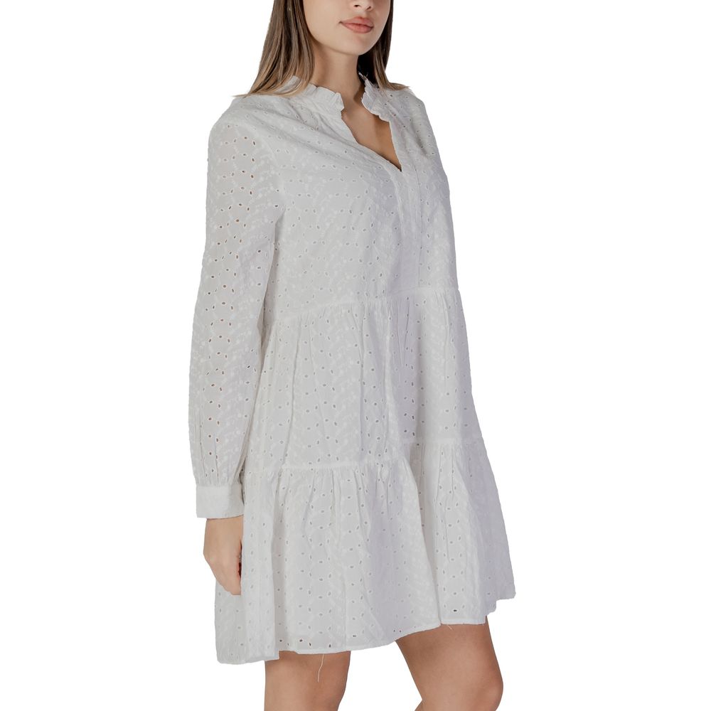 B.Young White Cotton Long -   -  B.Young.
