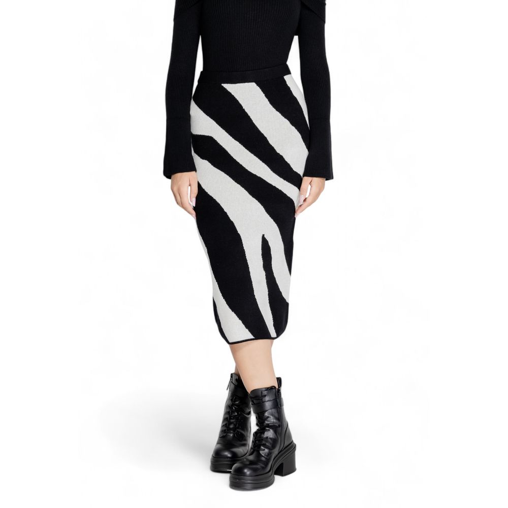 Vero Moda Black Viscose Skirt -   -  Vero Moda.