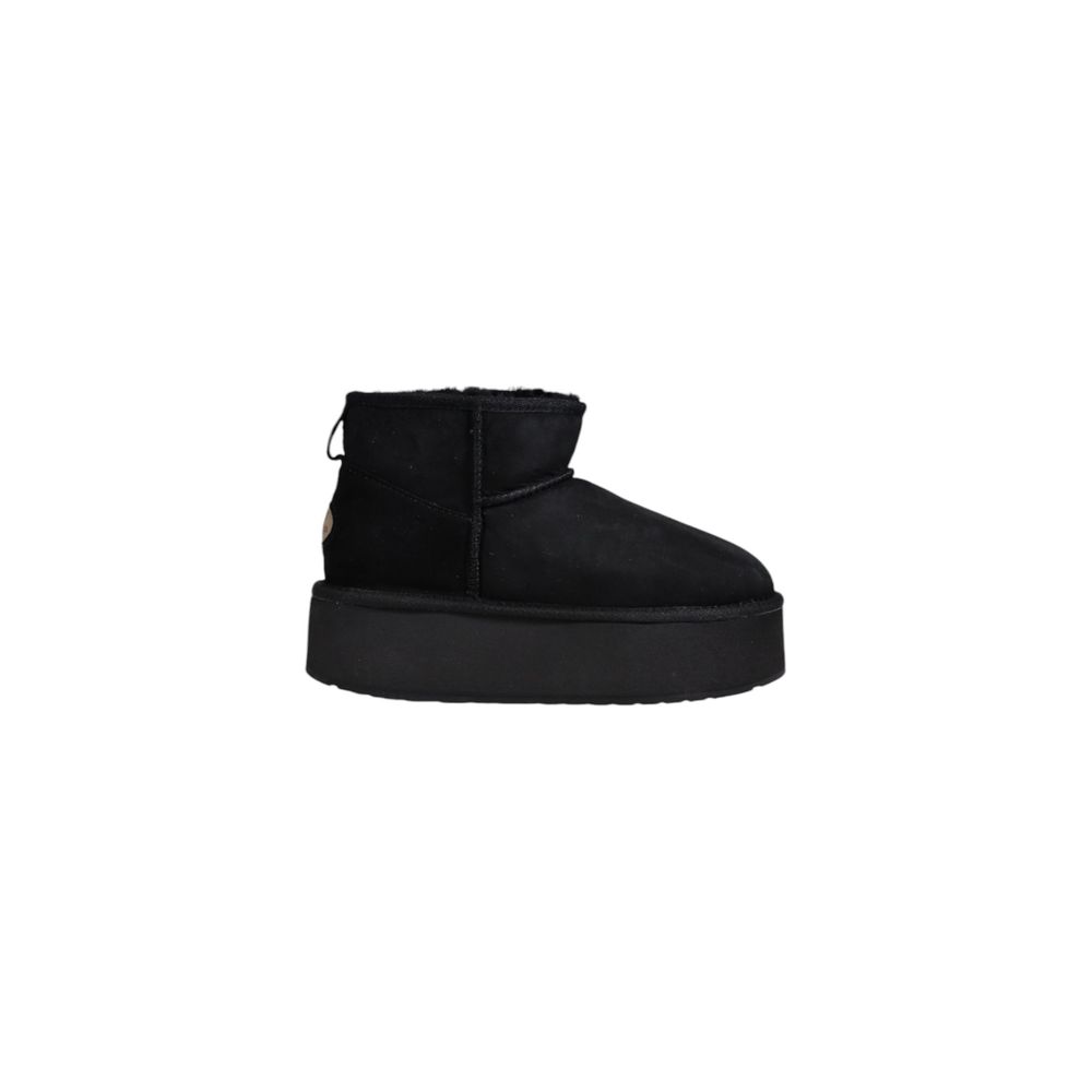 EMU Australia Black Leather Ankle -   -  EMU Australia.