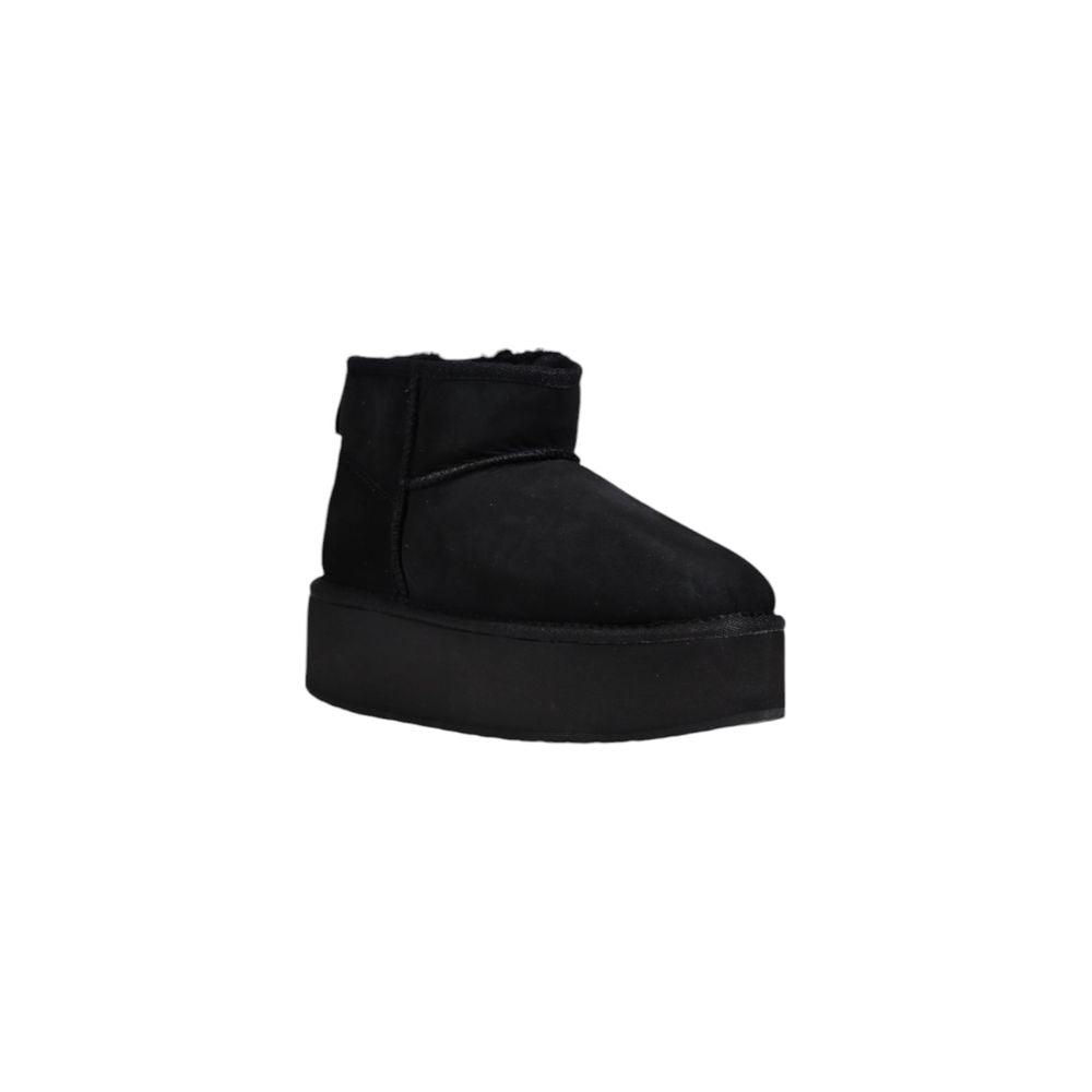EMU Australia Black Leather Ankle -   -  EMU Australia.