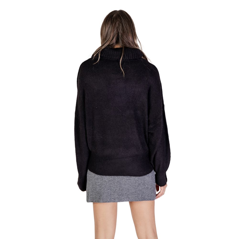 ICHI Black Marabou Turtleneck -   -  ICHI.