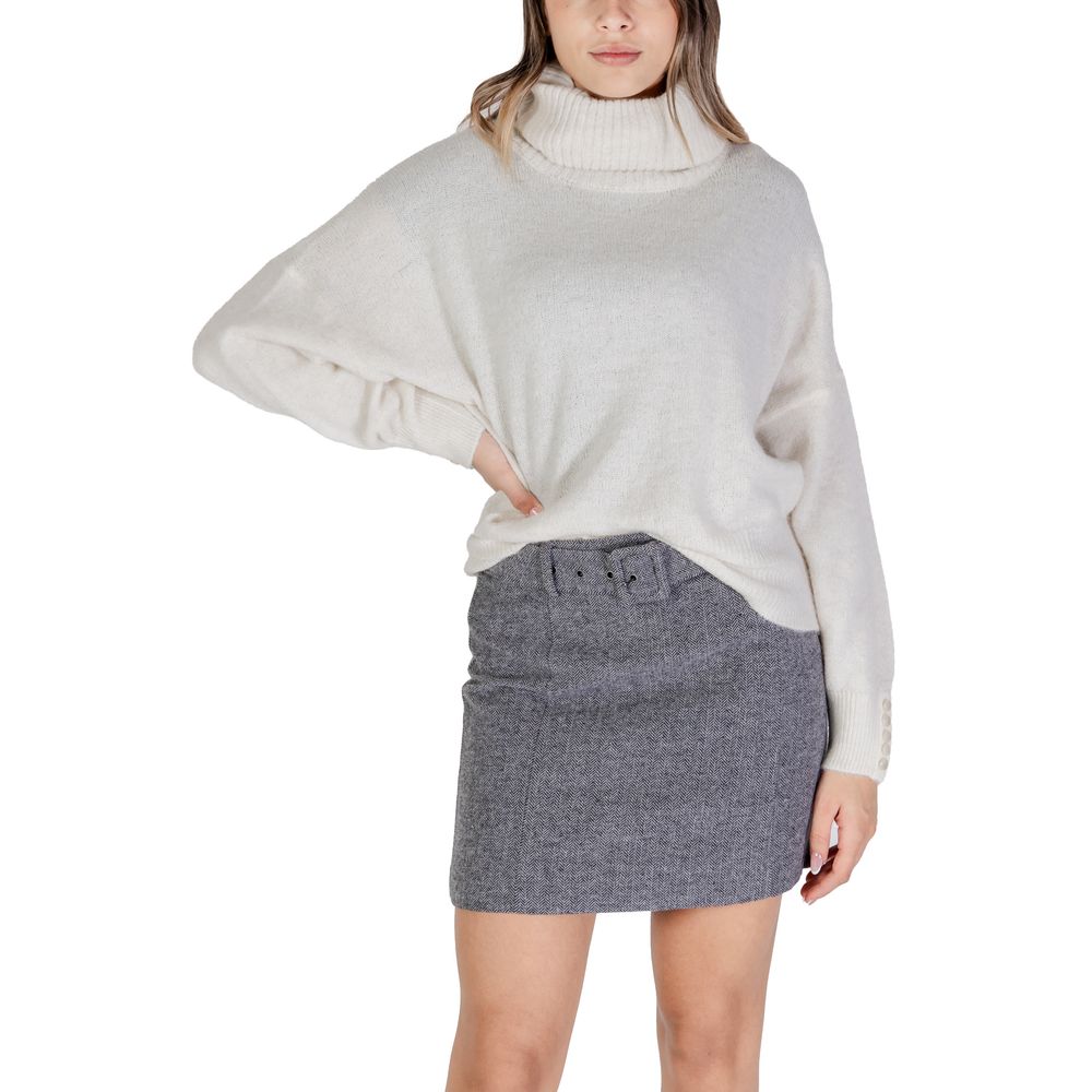 ICHI Cream Marabou Turtleneck -   -  ICHI.