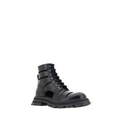 Alexander McQueen Wander Combat Boots -   -  Alexander McQueen.