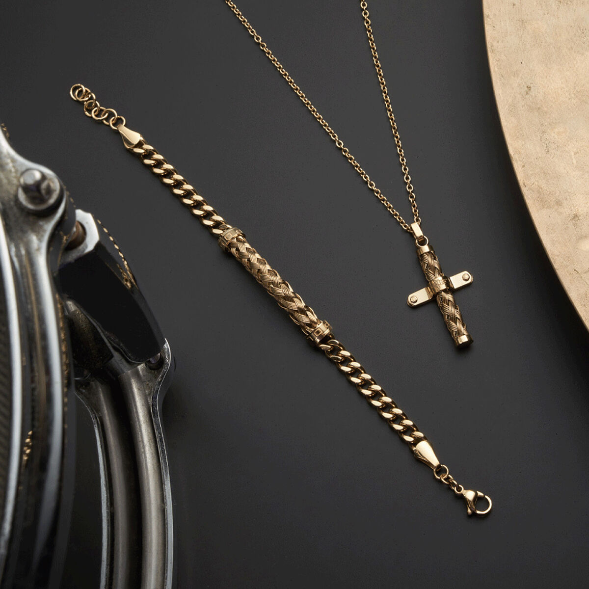 Ladies' Pendant Police PEAGN0032401 Golden -  Jewellery, Women -  Police.