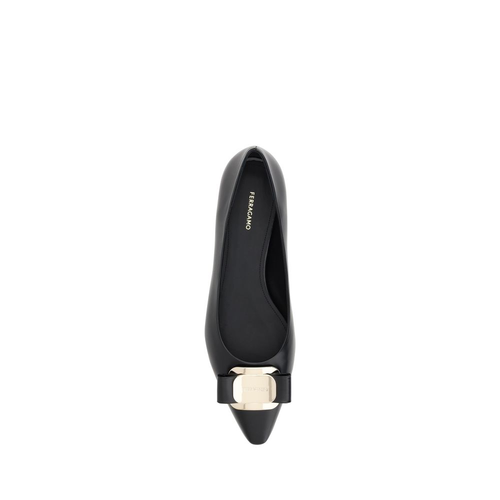 Ferragamo Ballerinas flats with bow -   -  Ferragamo.