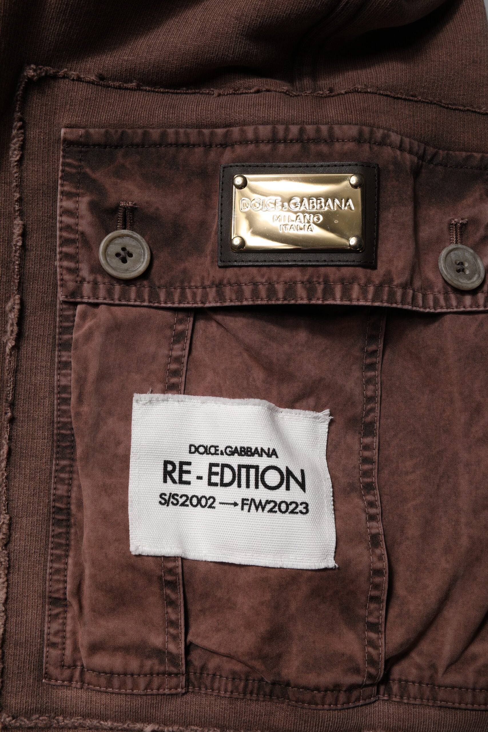 Dolce & Gabbana Brown Cotton Cargo Bermuda Sweatshorts Shorts -   -  Dolce & Gabbana.