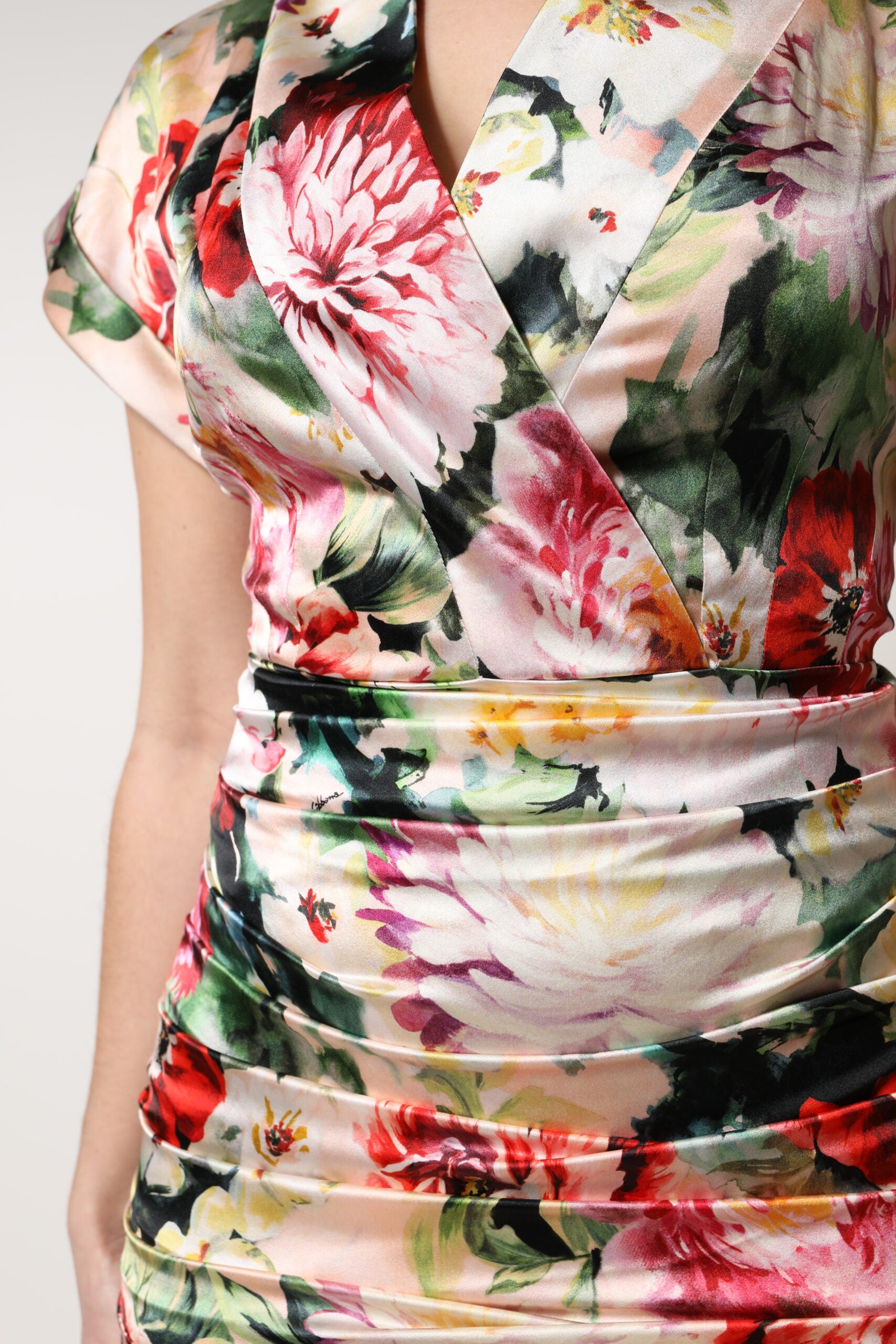 Dolce & Gabbana Multicolor Floral Short Sleeves Sheath Midi Dress -   -  Dolce & Gabbana.