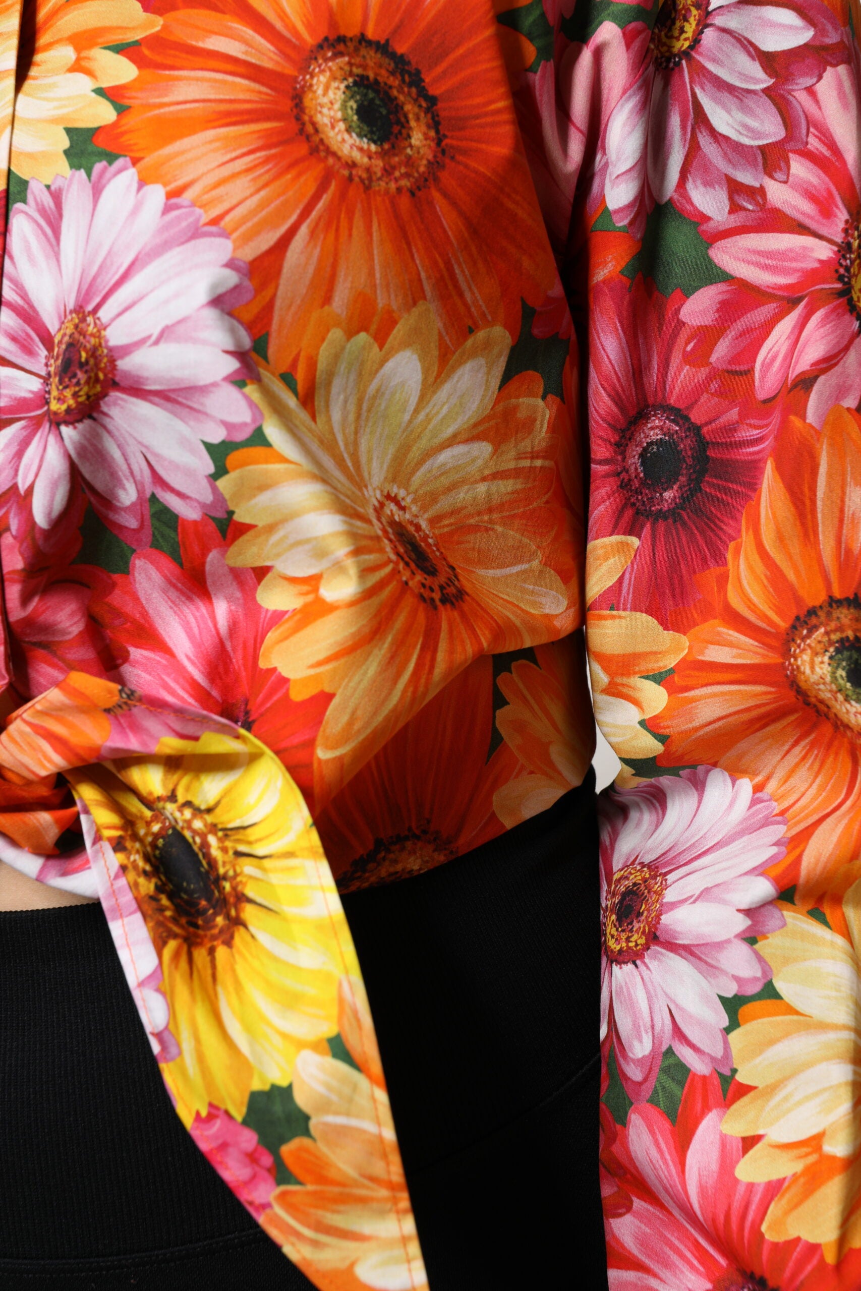 Dolce & Gabbana Multicolor Floral Cotton Cropped Blouse Top -   -  Dolce & Gabbana.