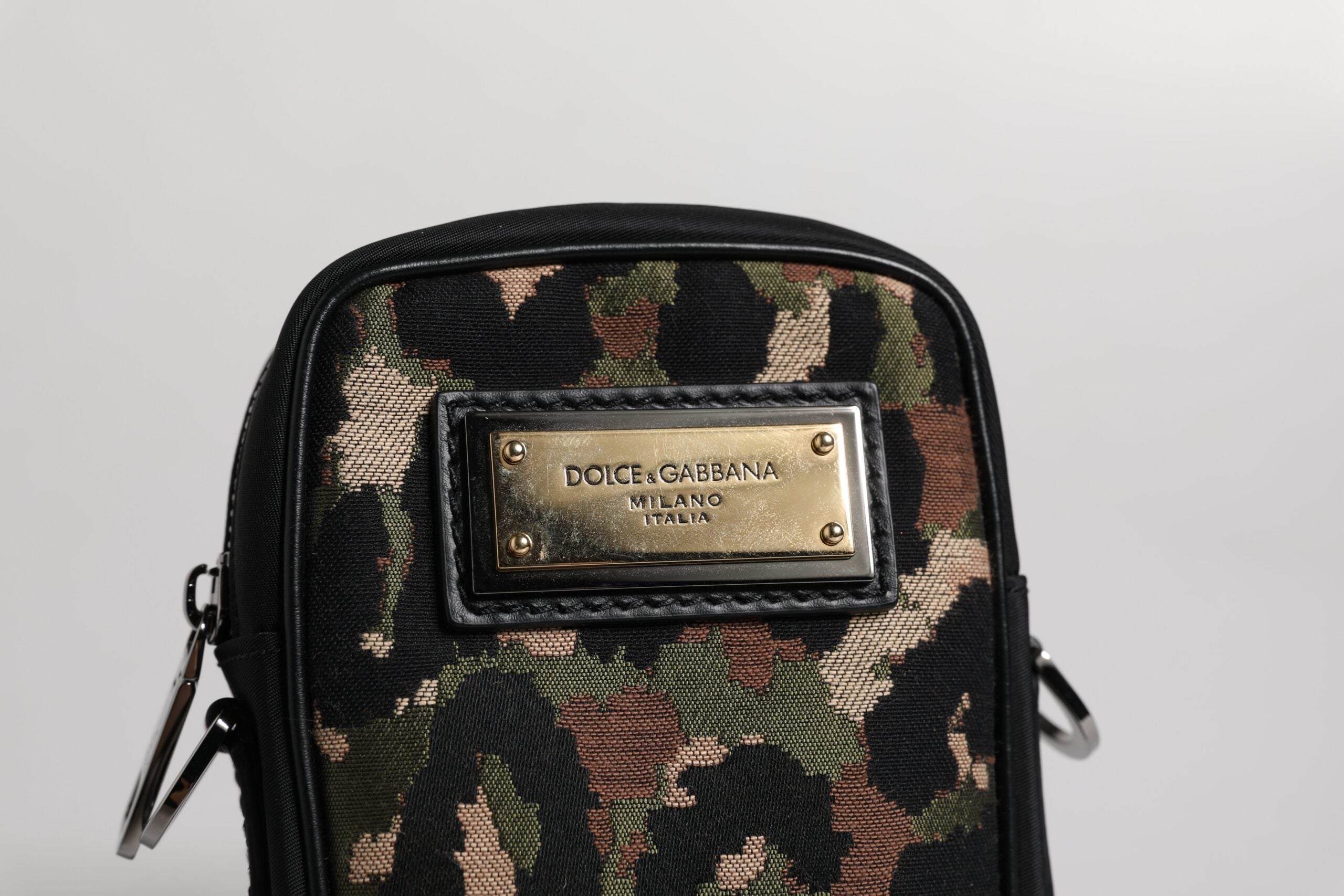 Dolce & Gabbana Multicolor Leopard Jacquard Logo Plaque Neck Strap Bag -   -  Dolce & Gabbana.