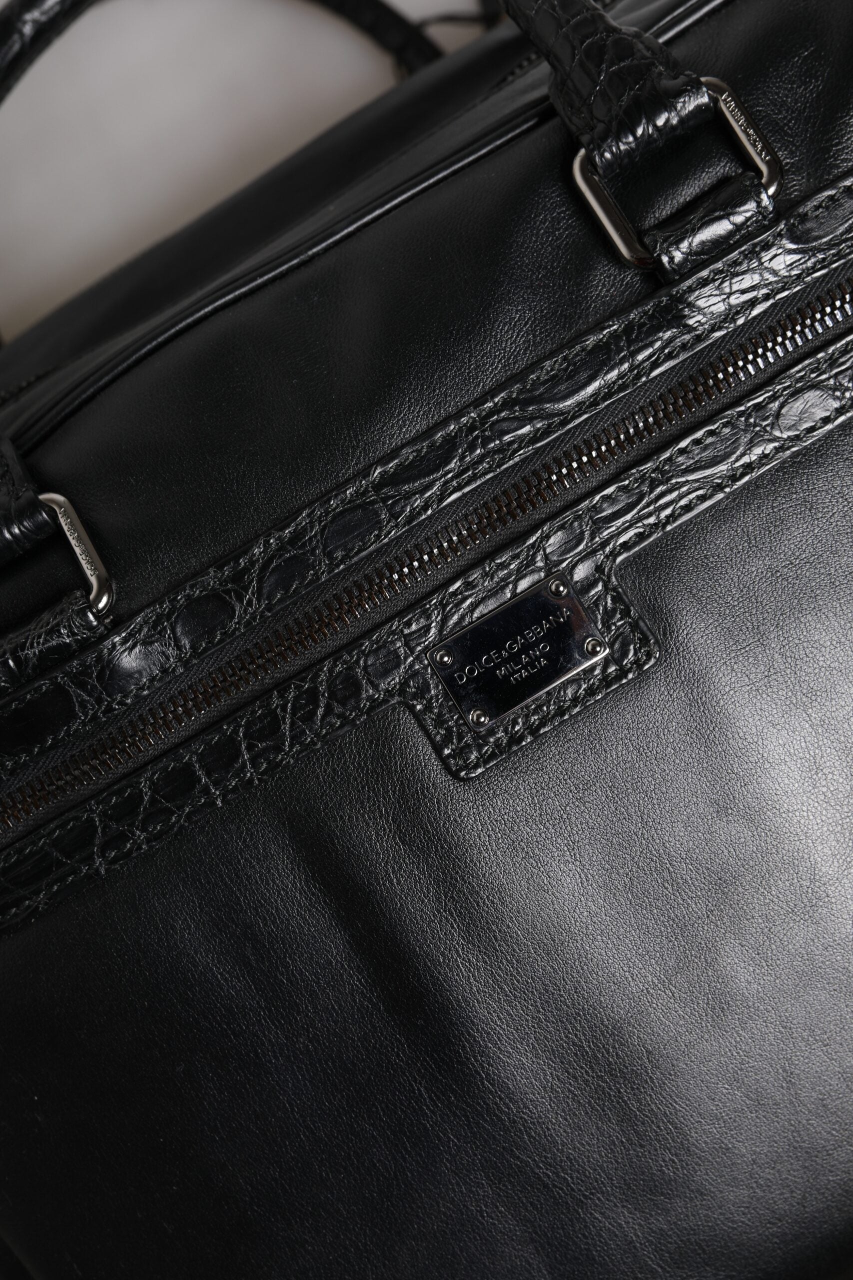 Dolce & Gabbana Black Leather Messenger Shoulder Strap Bag -   -  Dolce & Gabbana.