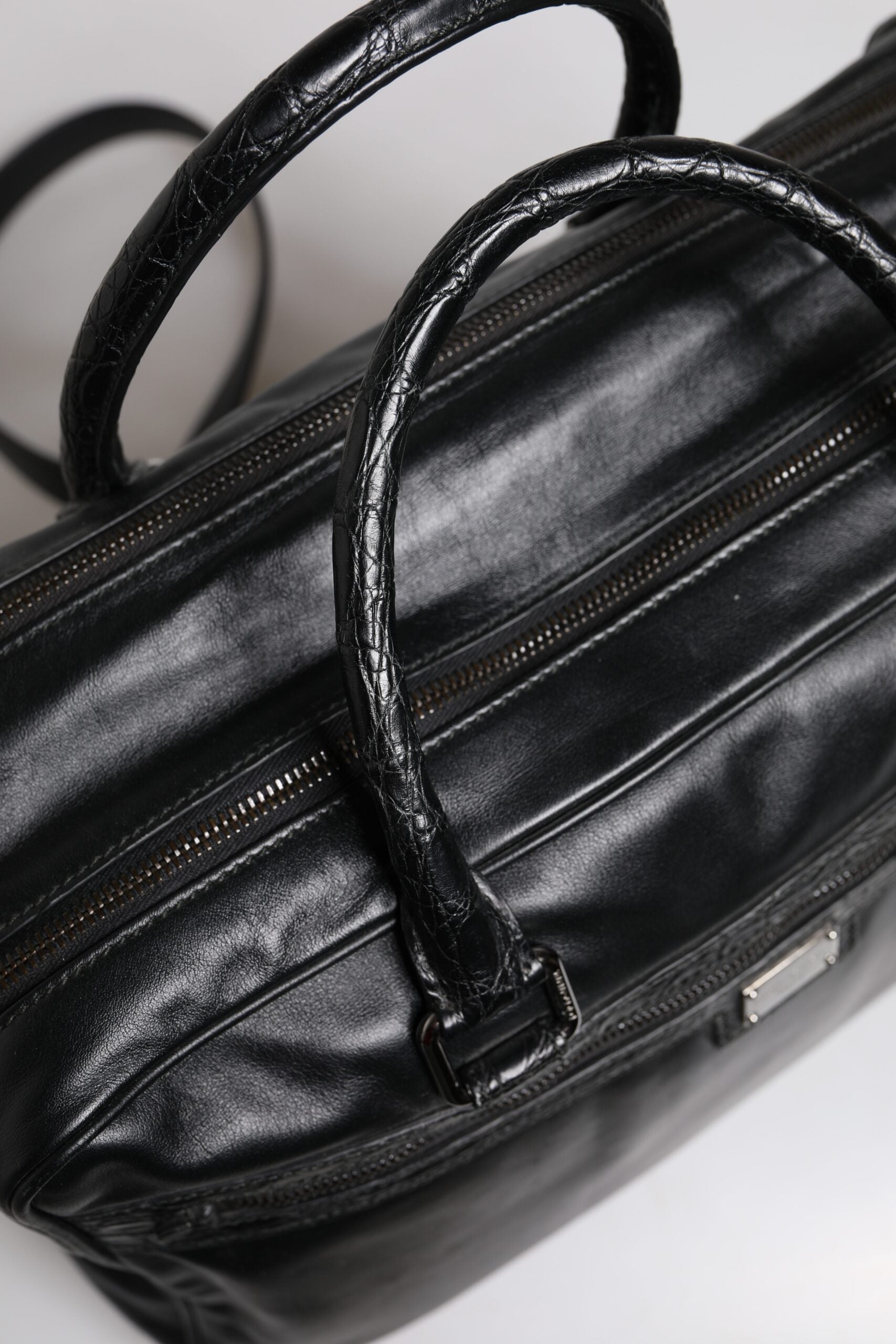 Dolce & Gabbana Black Leather Messenger Shoulder Strap Bag -   -  Dolce & Gabbana.