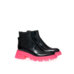 Alexander McQueen Elegant Black Leather Boots -   -  Alexander McQueen.