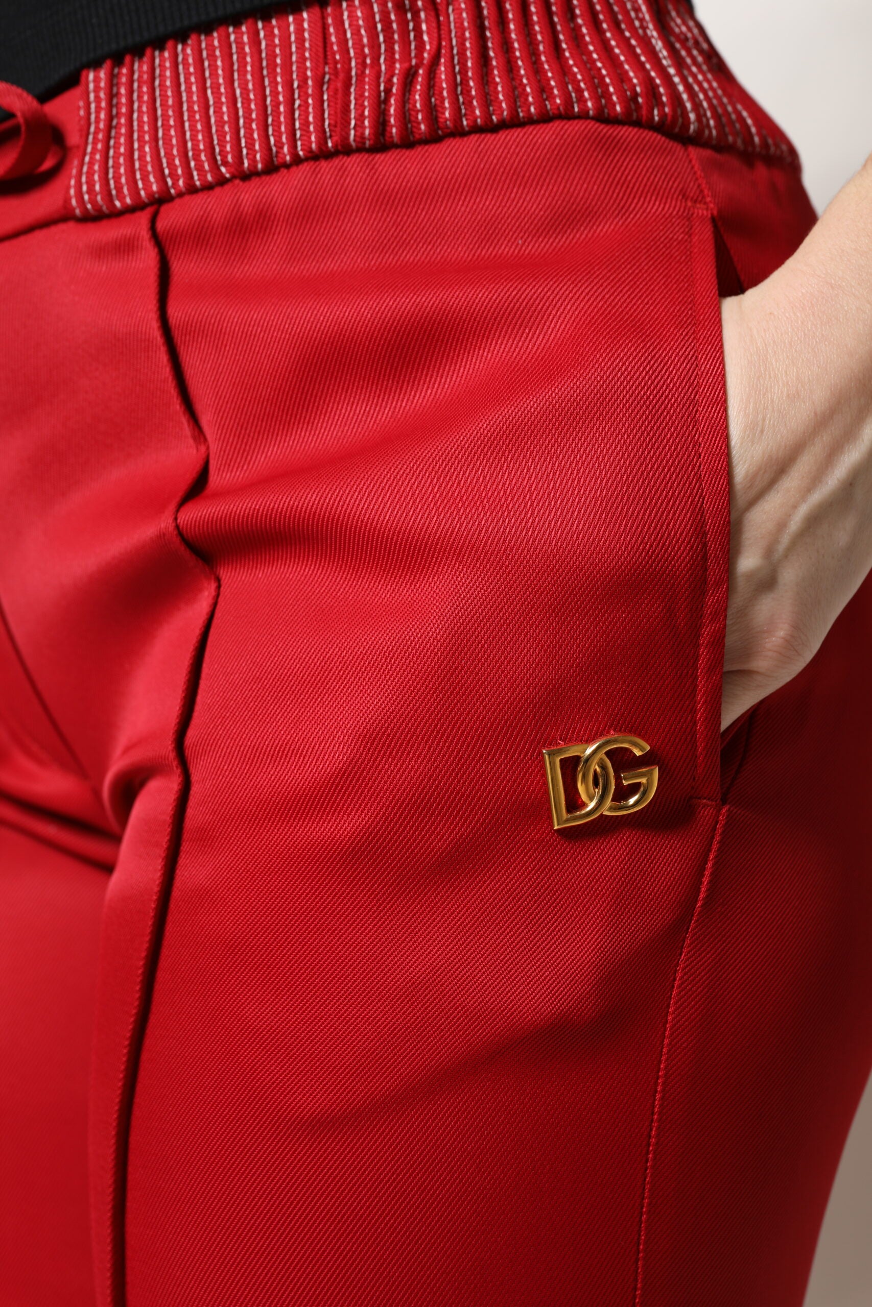 Dolce & Gabbana Red Viscose Straight Fit Pants -   -  Dolce & Gabbana.