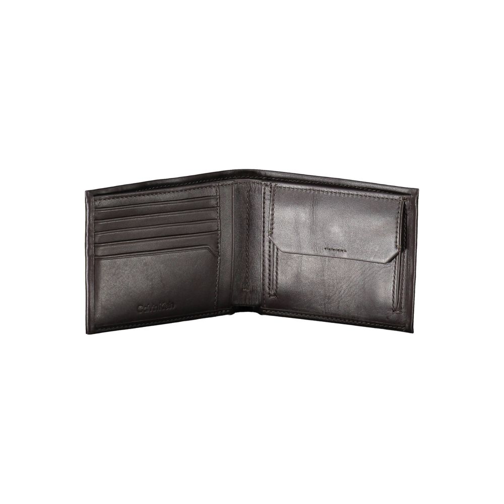 Calvin Klein Elegant Leather Dual-Compartment Wallet -  Wallets for Men -  Calvin Klein.