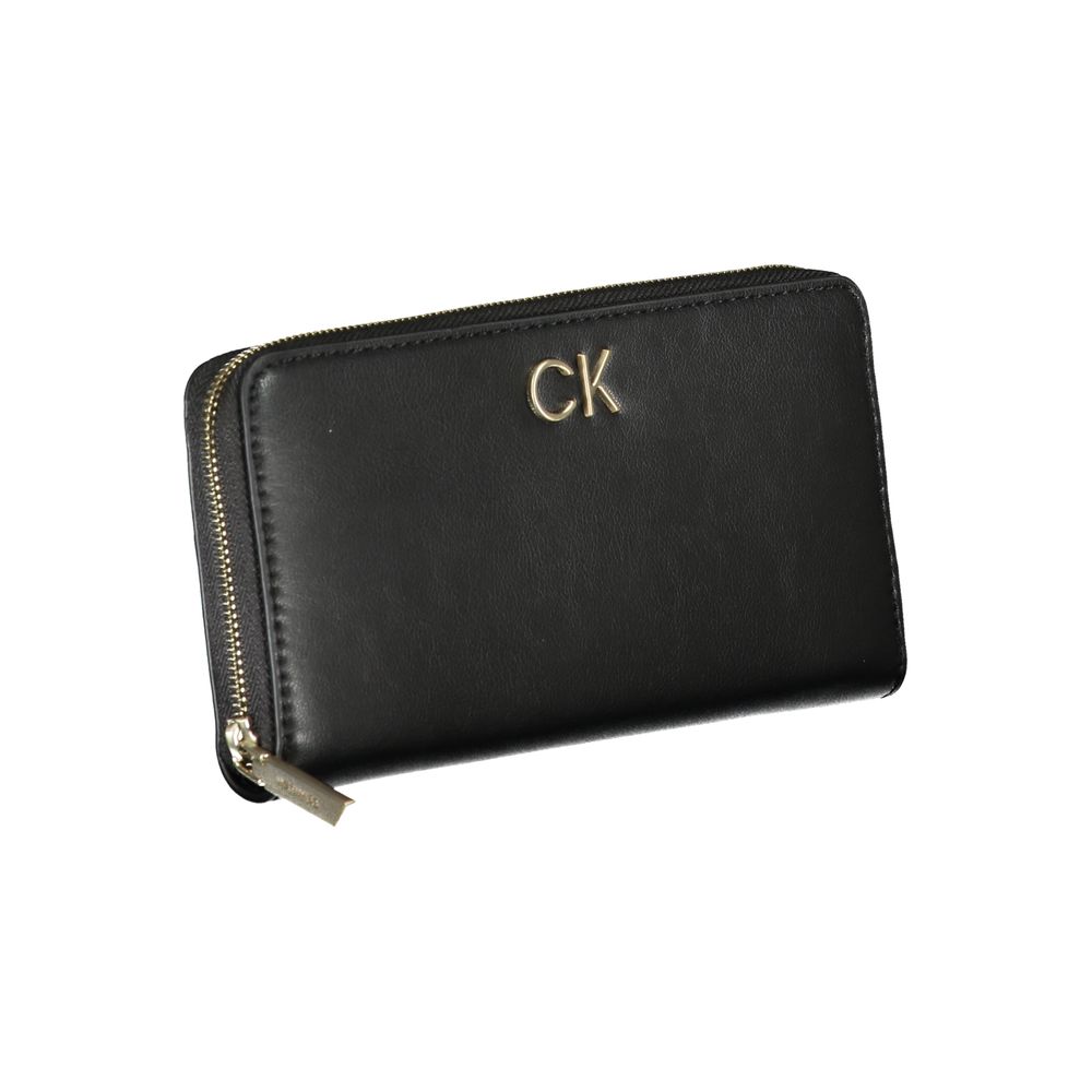 Calvin Klein Elegant Multi-Compartment Designer Wallet -   -  Calvin Klein.