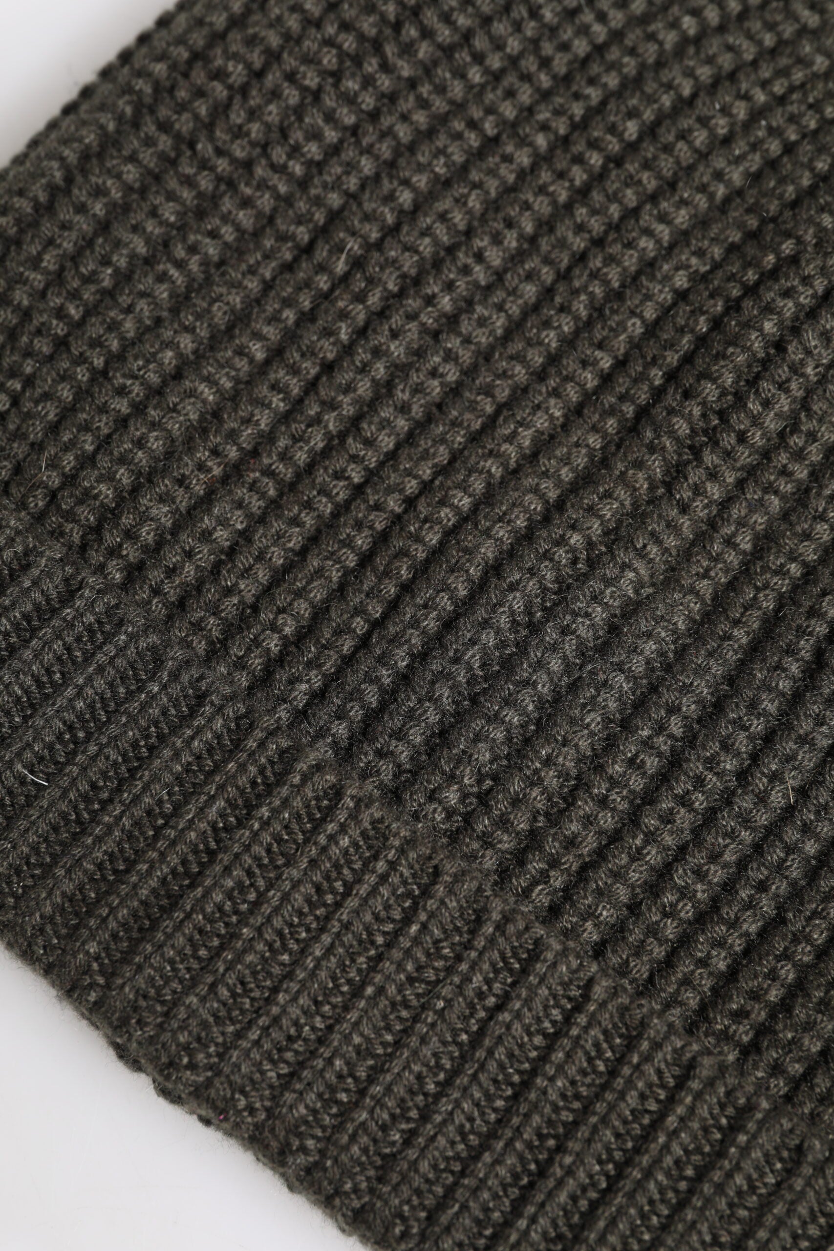 Dolce & Gabbana Dark Gray Cashmere Knit Winter Beanie Hat -   -  Dolce & Gabbana.