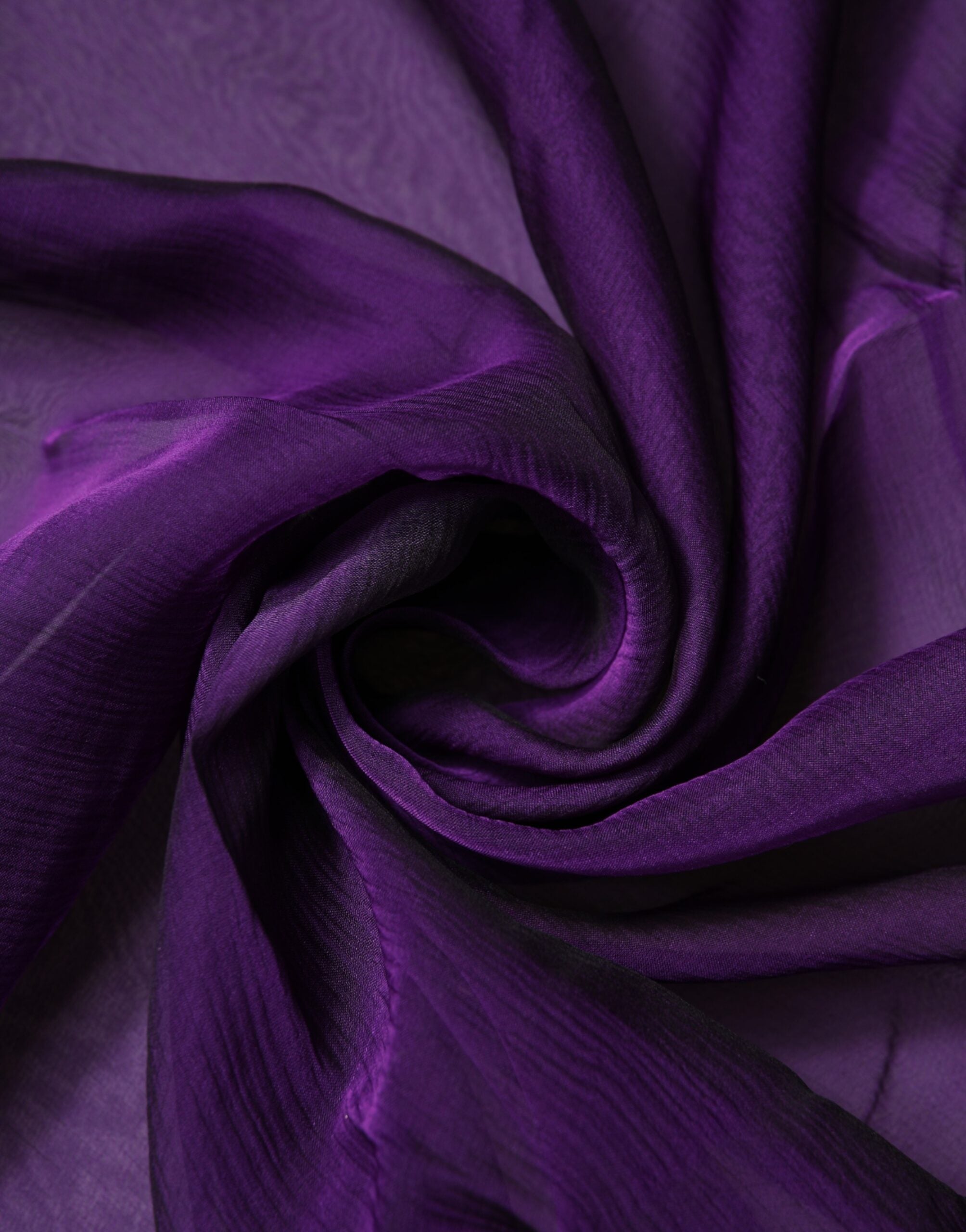 Dolce & Gabbana Purple Silk Rectangle Wrap Shawl Scarf -   -  Dolce & Gabbana.