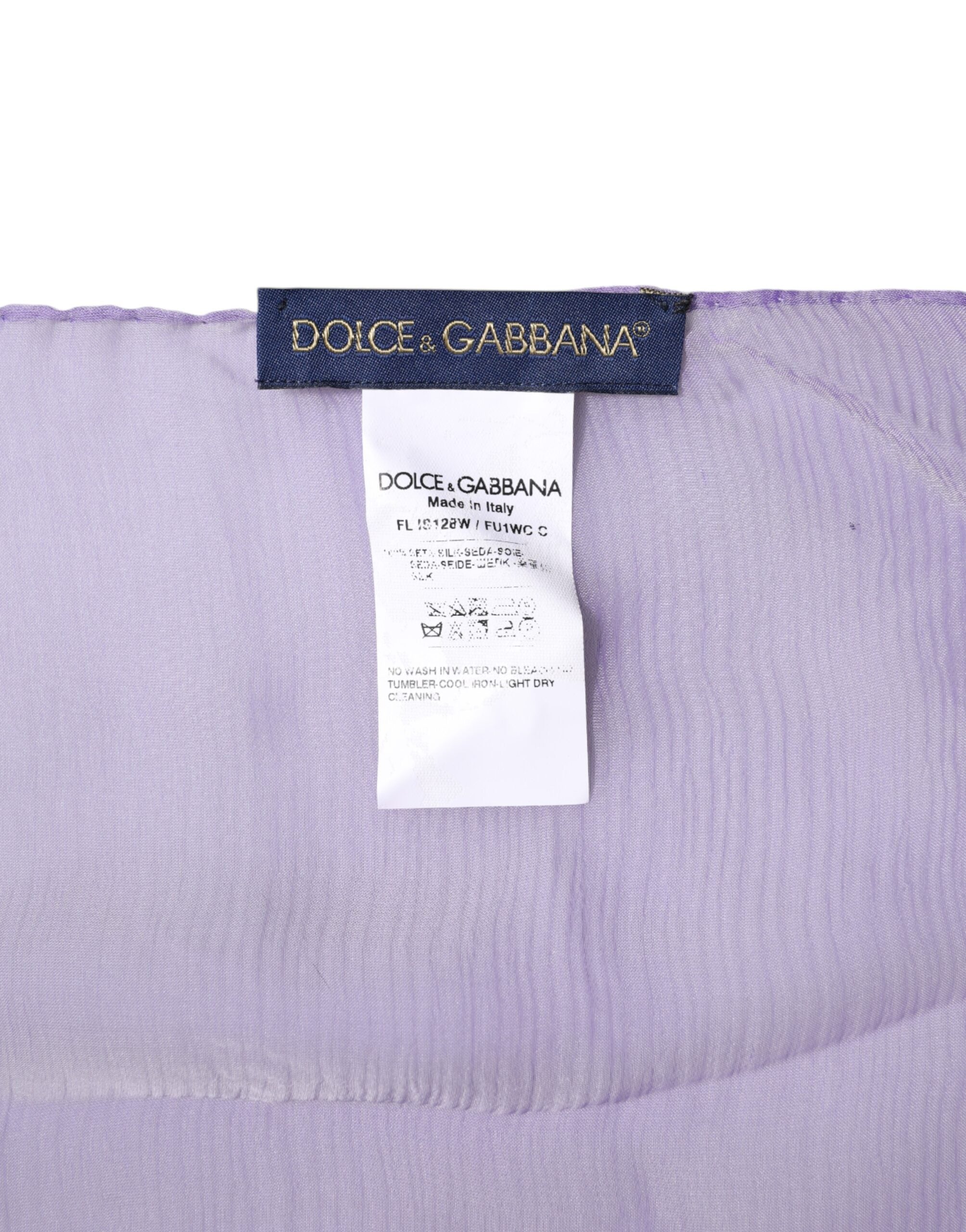 Dolce & Gabbana Purple Silk Rectangle Wrap Shawl Scarf -   -  Dolce & Gabbana.