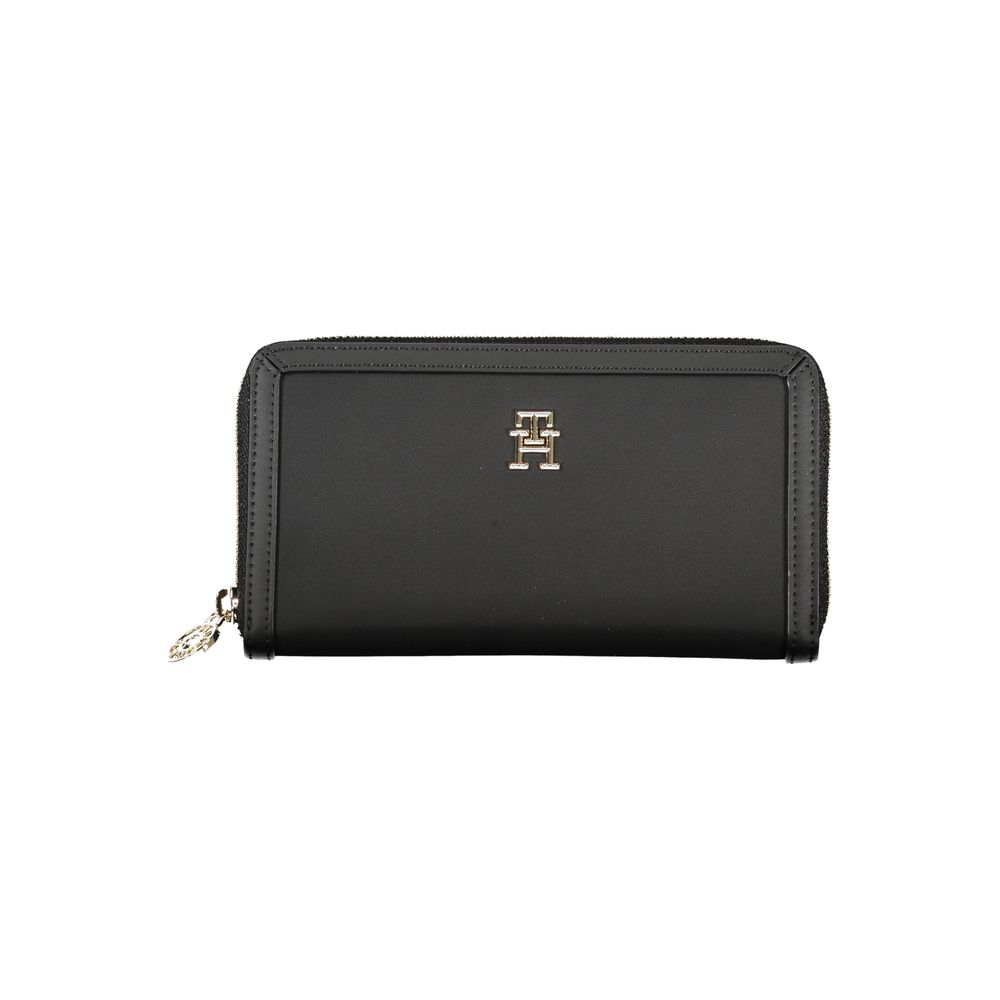 Tommy Hilfiger Chic Black Multi-Compartment Wallet -   -  Tommy Hilfiger.