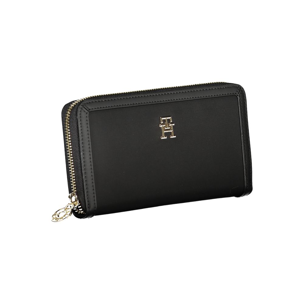 Tommy Hilfiger Chic Black Multi-Compartment Wallet -   -  Tommy Hilfiger.