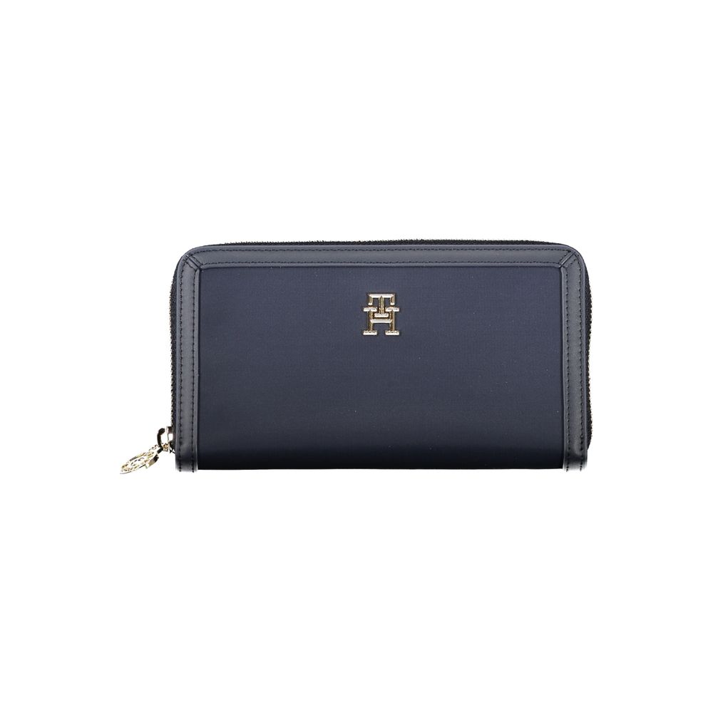 Tommy Hilfiger Chic Sustainable Blue Wallet with Secure Zip -   -  Tommy Hilfiger.