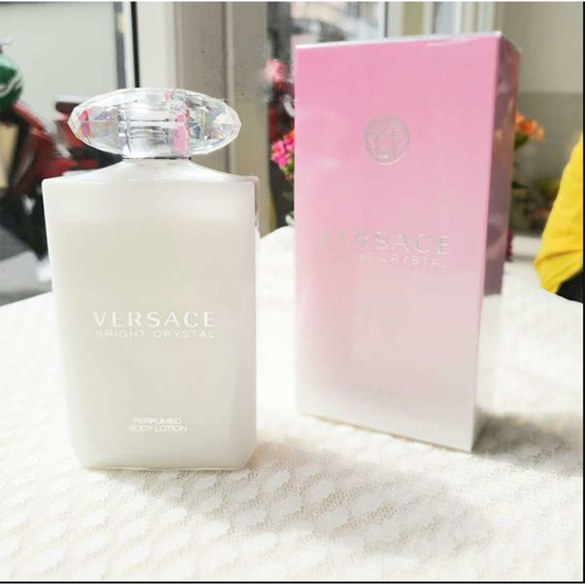 Body Lotion Versace Bright Crystal 200 ml Bright Crystal -  Beauty, Skin care -  Versace.