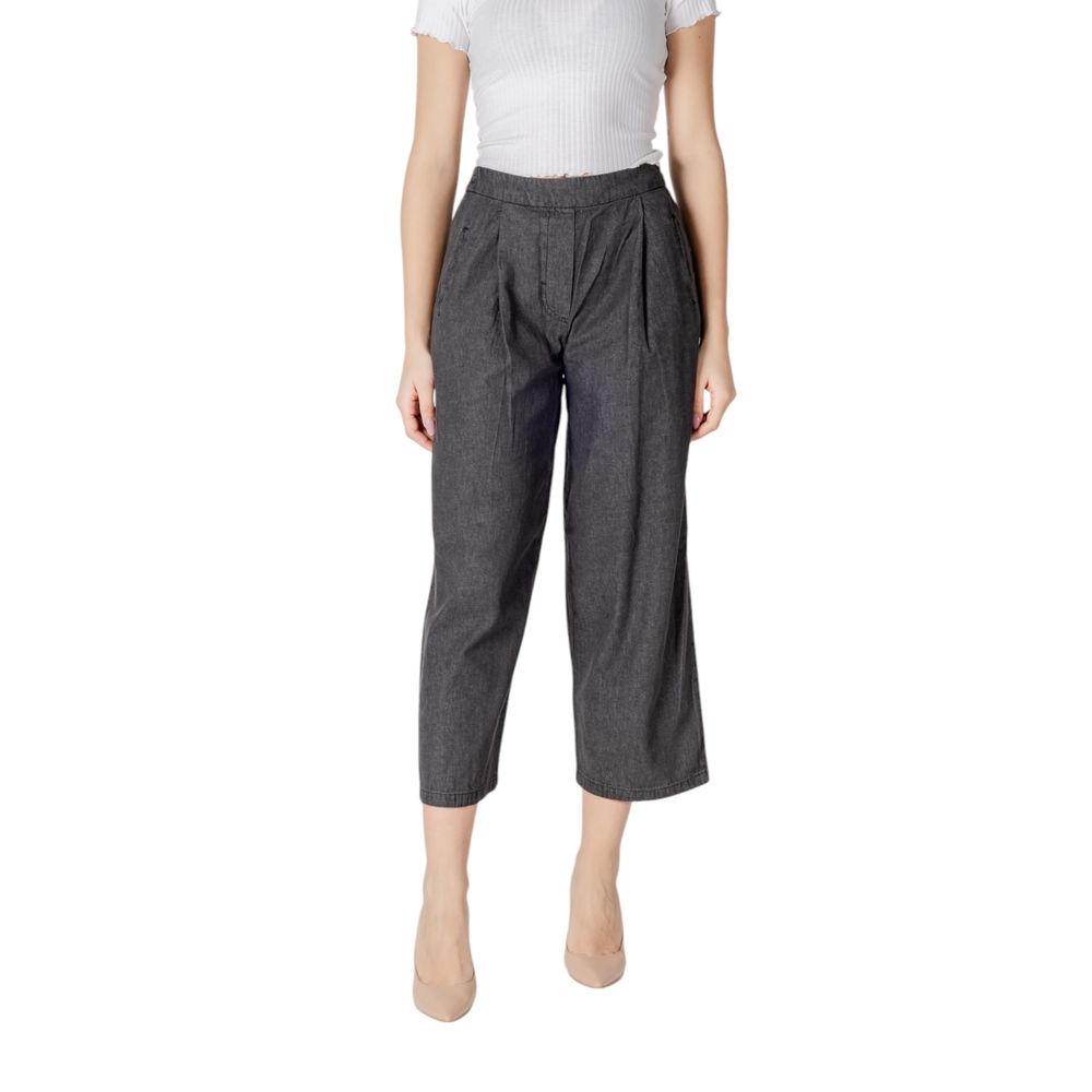ICHI - Modern High Rise Balloon Cut Wide Leg Jeans - Black