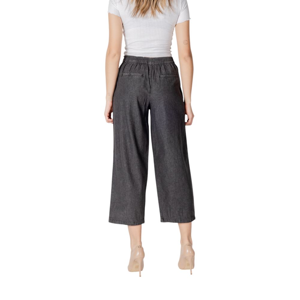 ICHI - Modern High Rise Balloon Cut Wide Leg Jeans - Black