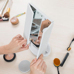 Magnifying Mirror with LED 4-in-1 Ledflect InnovaGoods -  Beauty, Utensils and accessories -  InnovaGoods.