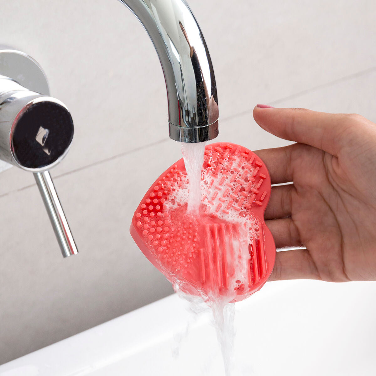 Make-up Brush Cleaner Heart InnovaGoods -  Beauty, Utensils and accessories -  InnovaGoods.