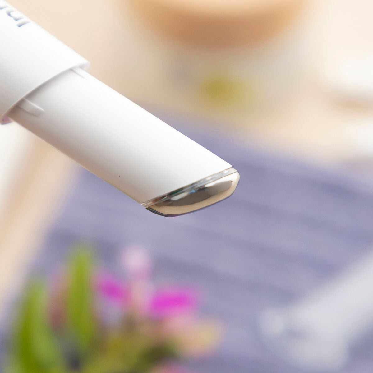 Anti-ageing Eye Massager with Phototherapy, Thermotherapy and Vibration Therey InnovaGoods -  Beauty, Skin care -  InnovaGoods.
