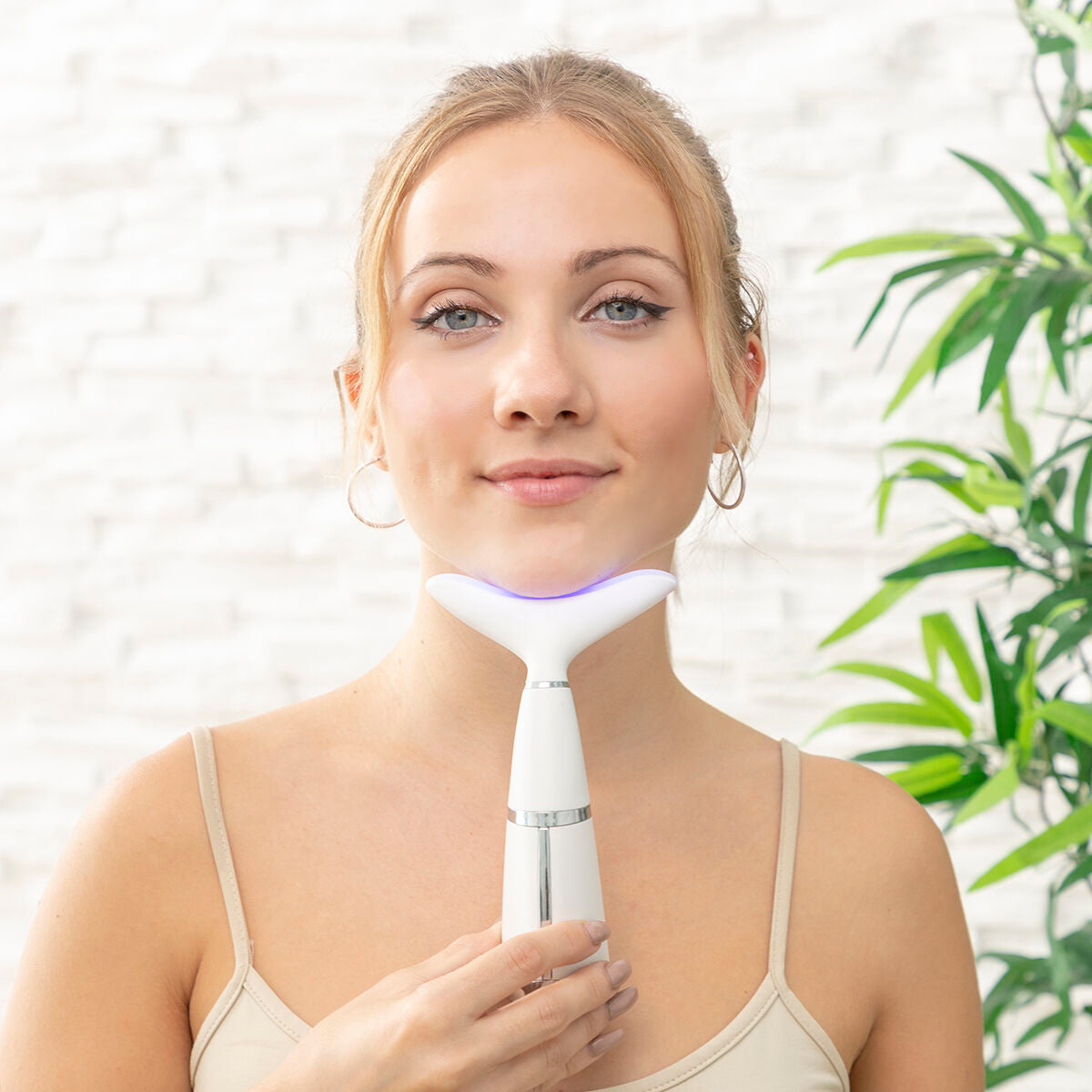 Jowl Reducer with Phototherapy, Thermotherapy and Vibration Kinred InnovaGoods -  Beauty, Skin care -  InnovaGoods.