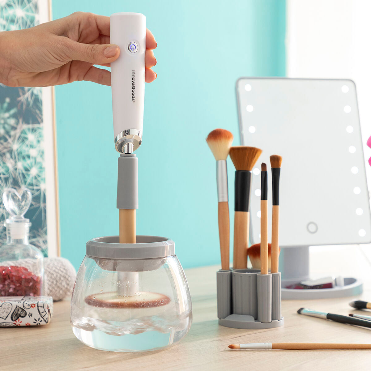 Automatic Make-up Brush Cleaner and Dryer Maklin InnovaGoods -  Beauty, Utensils and accessories -  InnovaGoods.