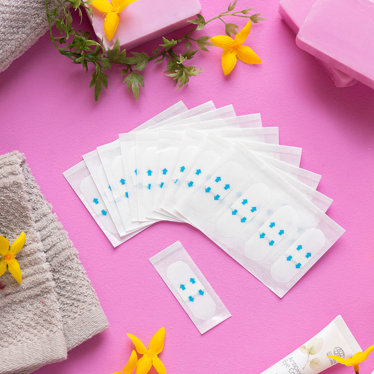 Invisible Adhesive Face Lifting Patches Liftrik InnovaGoods 40 Units -  Beauty, Skin care -  InnovaGoods.