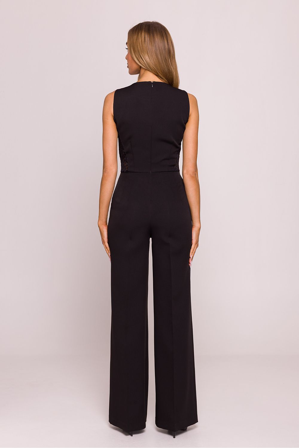  Suit model 213667 Moe 