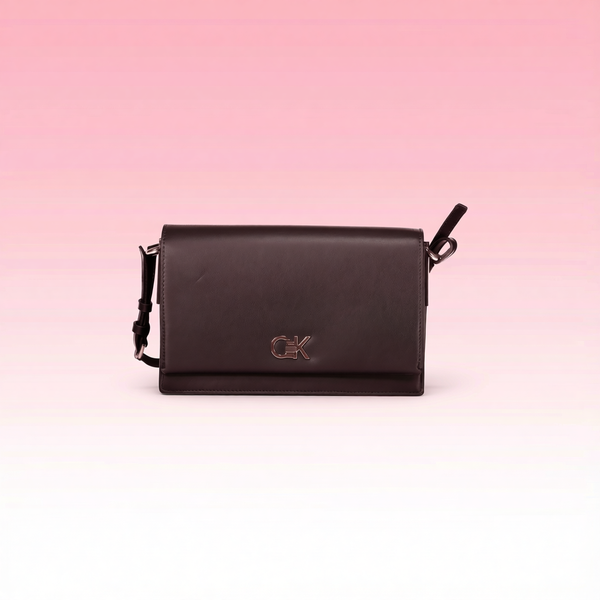 Calvin Klein - Sleek Adjustable Crossbody Bag - Black Calvin Klein