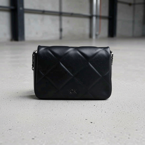 Calvin Klein - Structured Quilted Chain Shoulder Bag - Black Calvin Klein